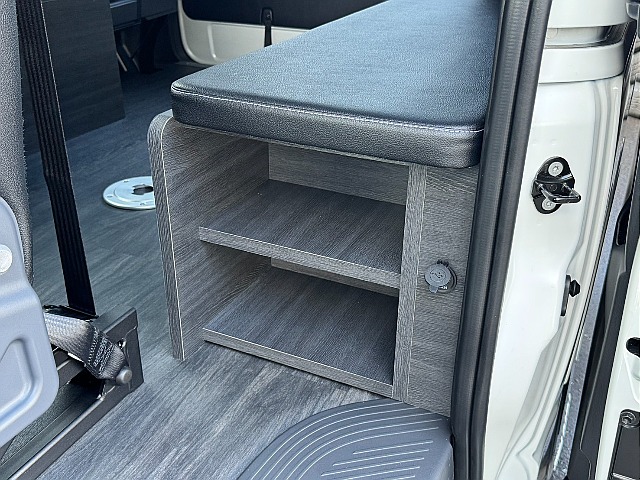 リアにはUSBソケットも完備！