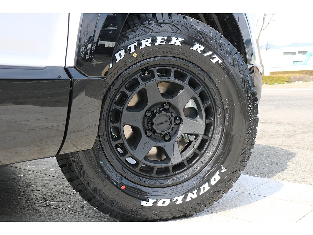 マッドヴァンスX TYPE S16インチアルミ、ダンロップGRAND TREKタイヤ！