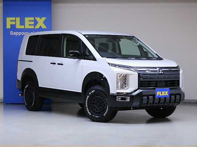 ホワイトダイヤモンド＆ブラックマイカⅡ☆マルチＬＥＤヘッドライト☆ＬＥＤコンビネーションランプ☆新型ホイールアーチモール☆リフトＵＰ☆ＪＡＯＳボンネットディフレクター☆純正ＯＰＤＥＬＩＣＡエンブレム☆