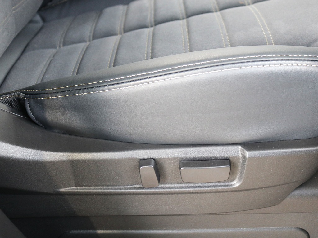 運転席パワーシート