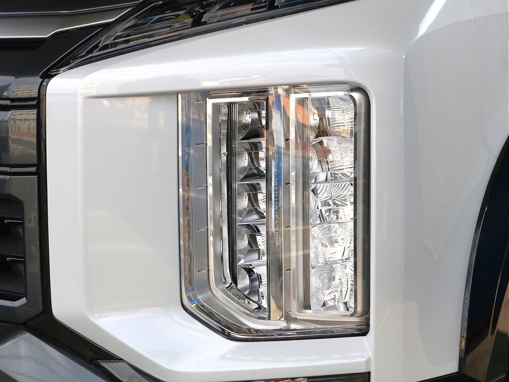 LEDヘッドライト