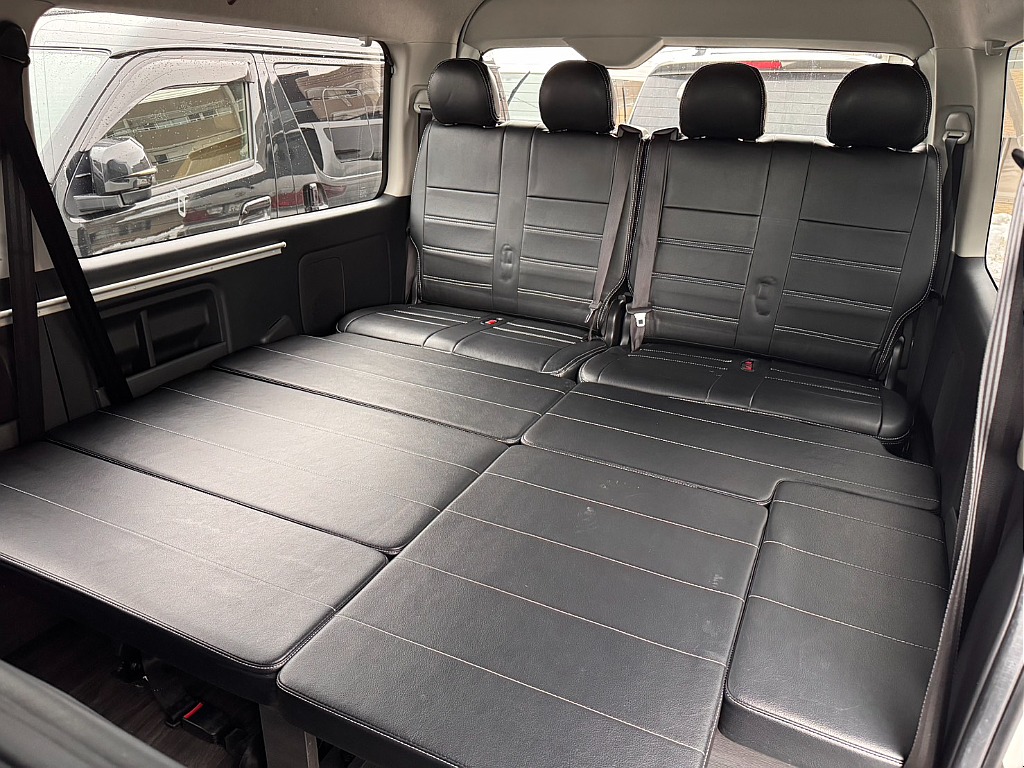 2列目以降も広々とした作りとなっております♪