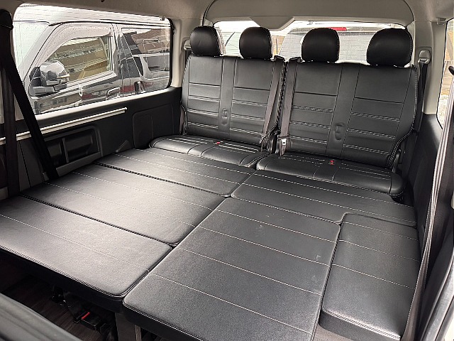 2列目以降も広々とした作りとなっております♪