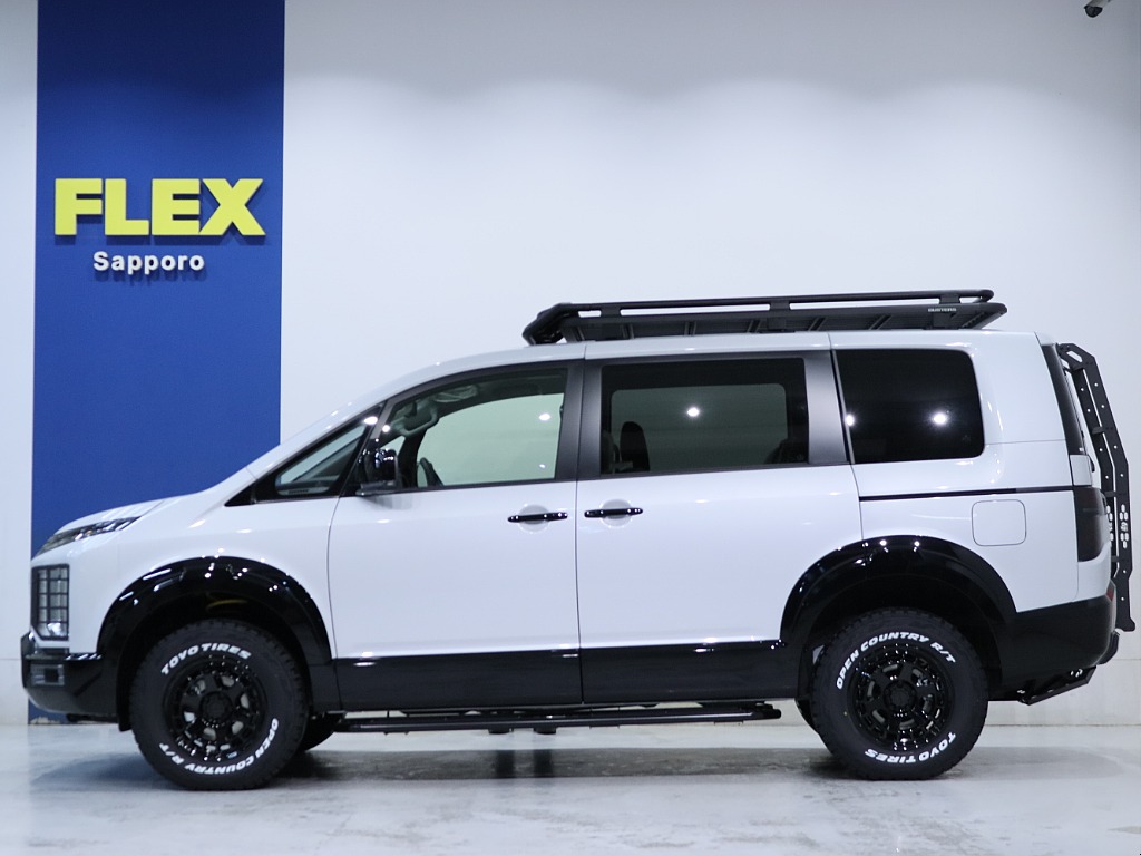 オリジナルサイドステップ付き！