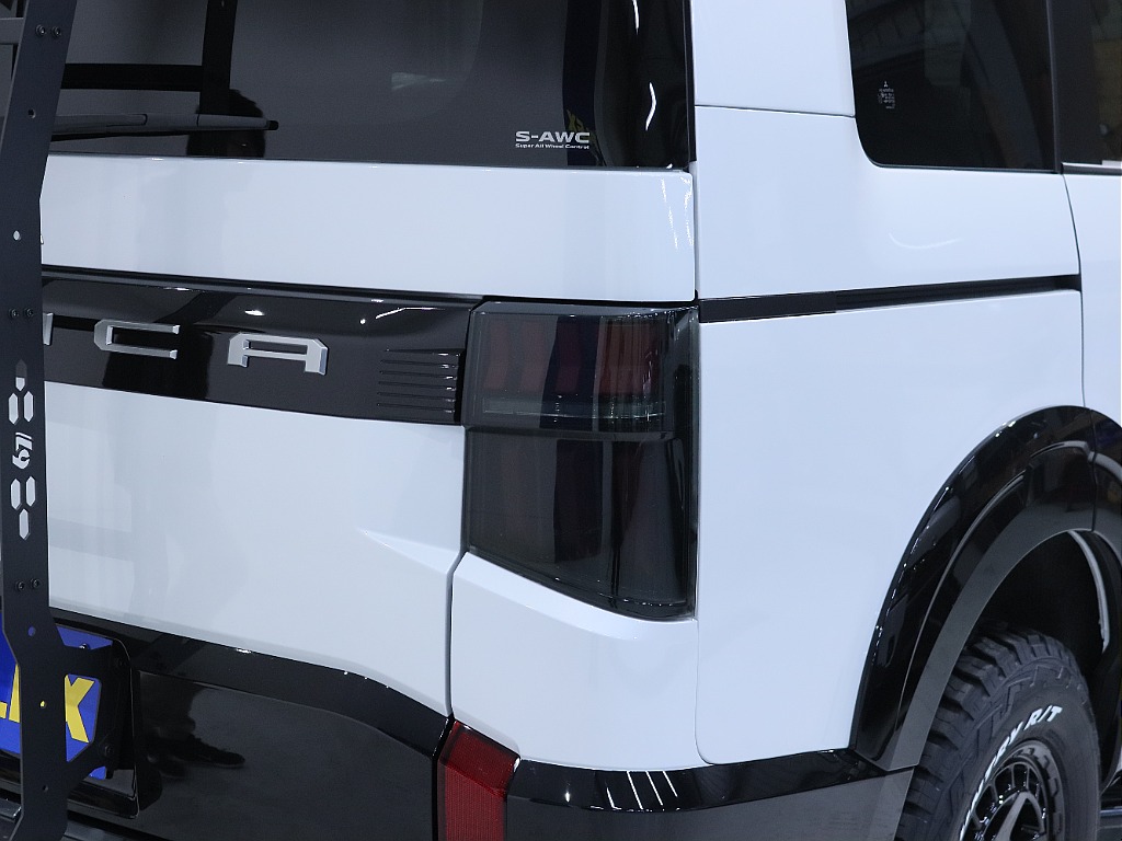 ジュエルLEDテールランプを装着済み！