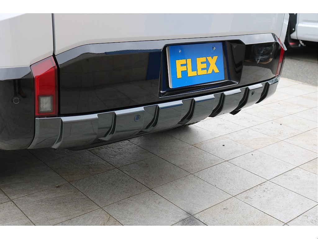 コーナーセンサー付き！