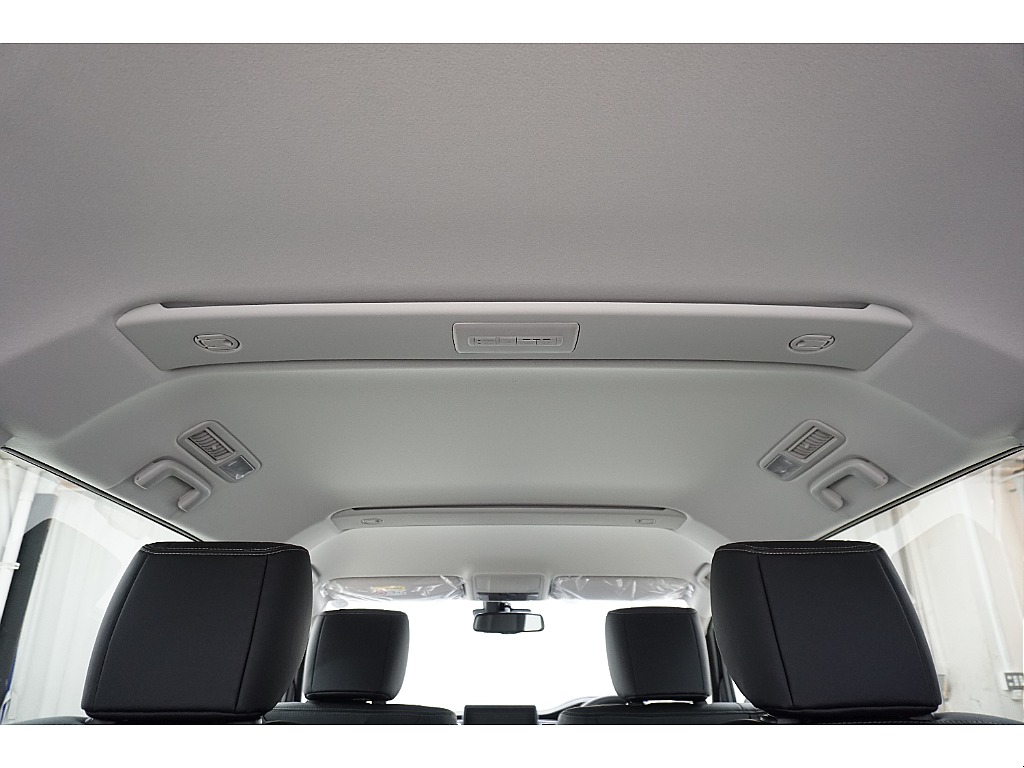 天張りになります☆Ｐグレードルーフビームガーニッシュも装備しております☆