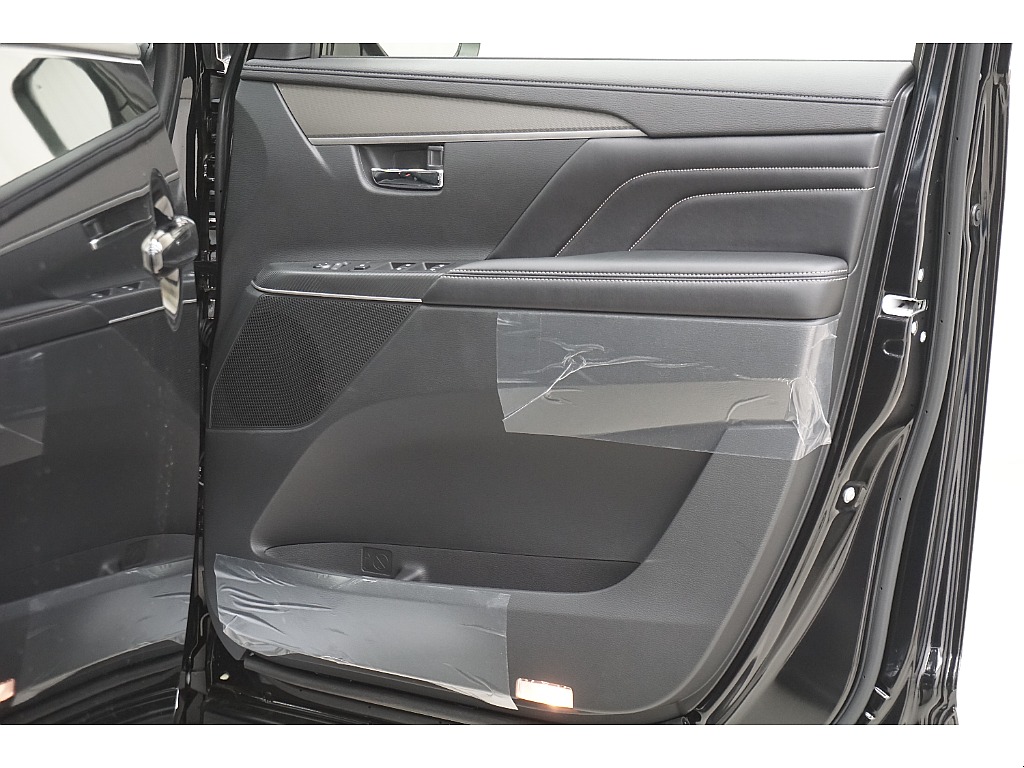 ドアトリムになります☆