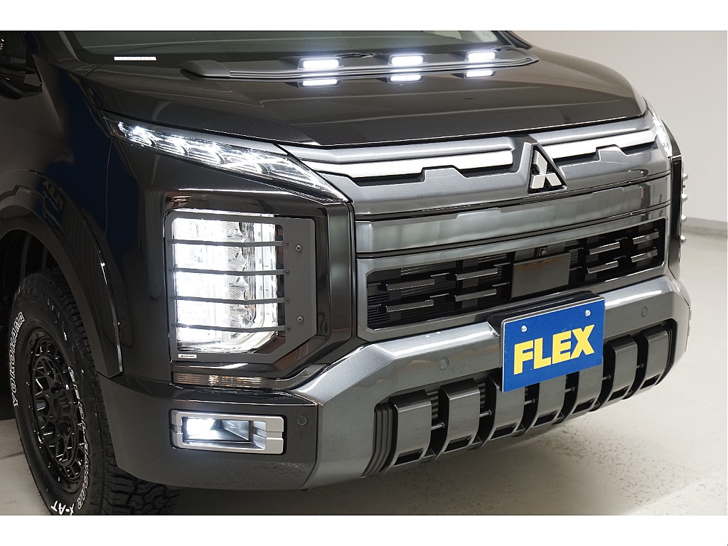 ブラックマイカ☆マルチＬＥＤヘッドライト☆新型ホイールアーチモール☆リフトＵＰ☆ＪＡＯＳボンネットディフレクター☆オリジナルヘッドライトカバー☆オートフラッグス製マッドフラップ☆ＪＡＯＳマフラー☆