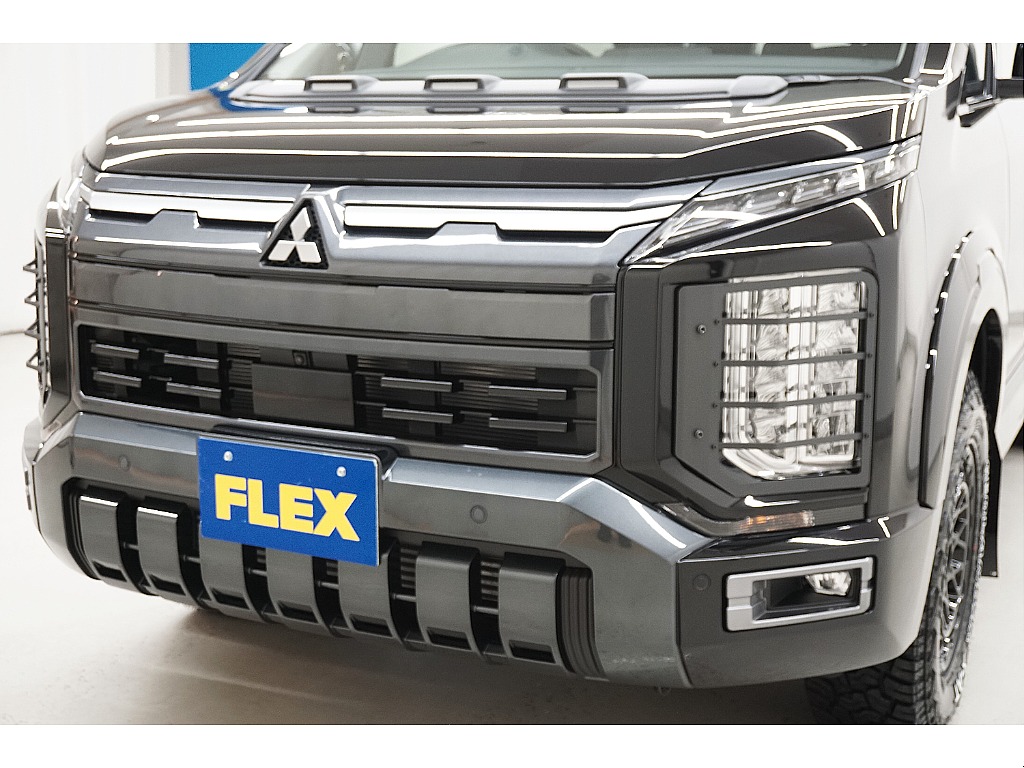 ブラックマイカ☆マルチＬＥＤヘッドライト☆新型ホイールアーチモール☆リフトＵＰ☆ＪＡＯＳボンネットディフレクター☆オリジナルヘッドライトカバー☆オートフラッグス製マッドフラップ☆ＪＡＯＳマフラー☆