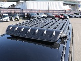 ルーフラックも装着されており車の中に入れられないものも搭載可能！！