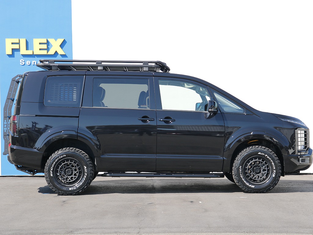 東北最大級のハイエース専門店！展示台数は常時４０台以上！