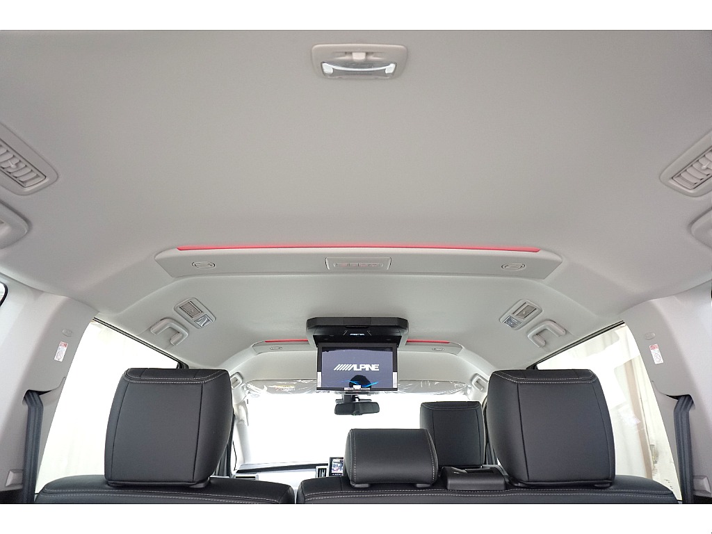 天張りになります☆Ｐグレードルーフビームガーニッシュも装備しております☆