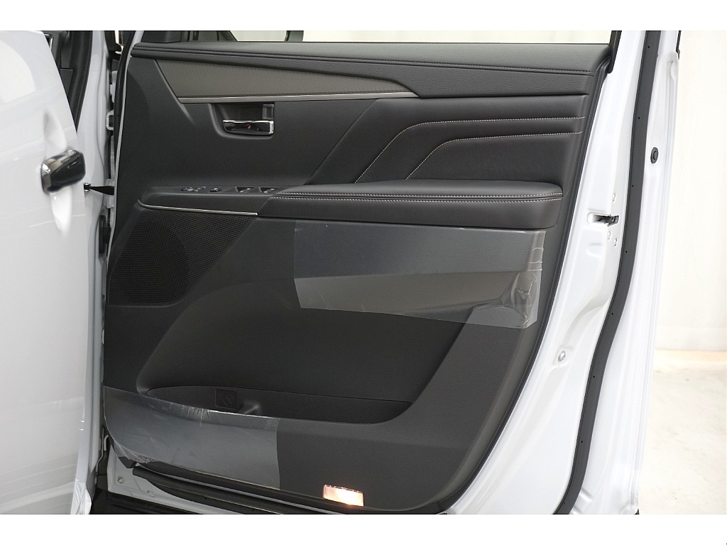 ドアトリムになります☆