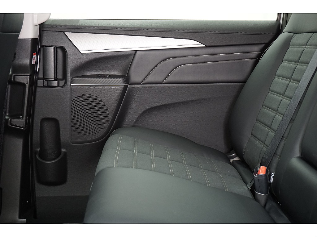 ドアトリムになります☆