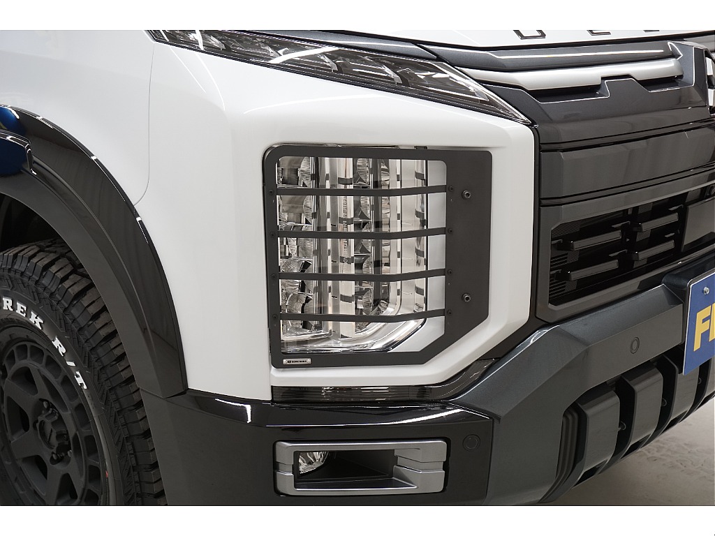 新品ＦＬＥＸオリジナルROKU NANAヘッドライトカバー☆