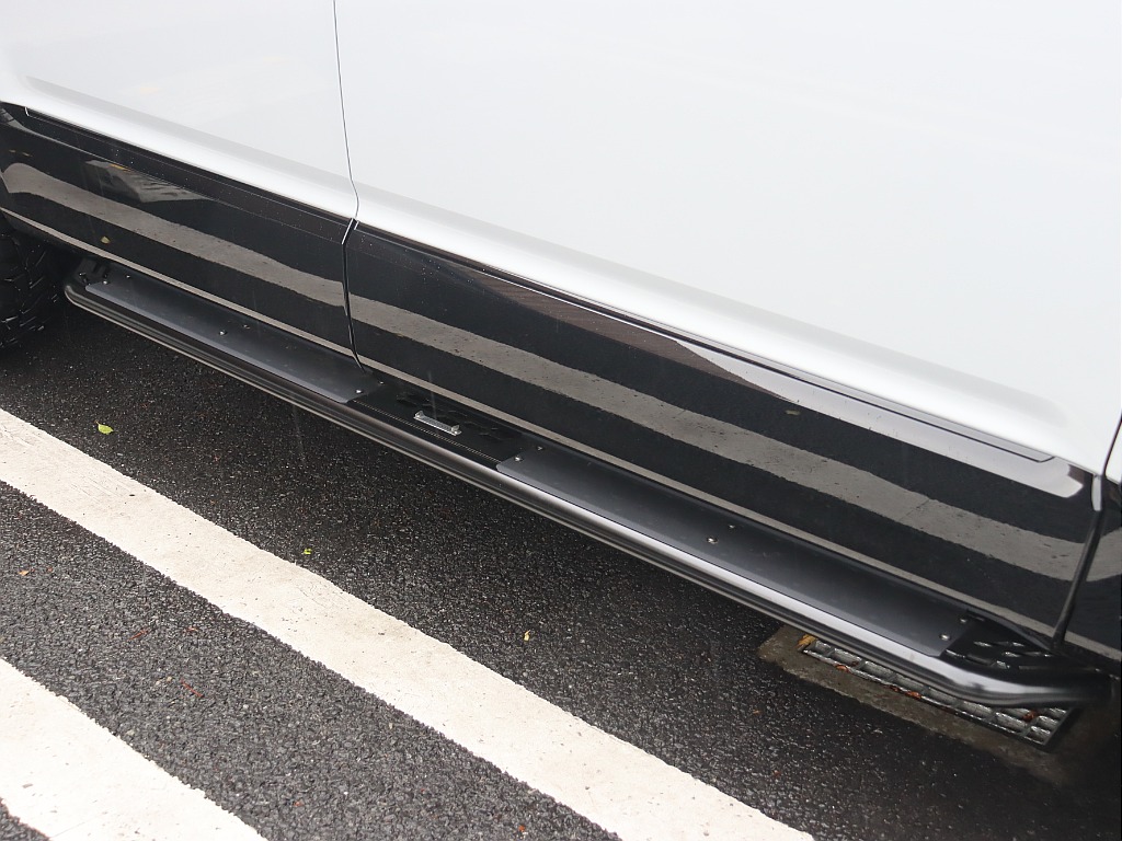 新品67 ROKUNANAサイドステップ装着！