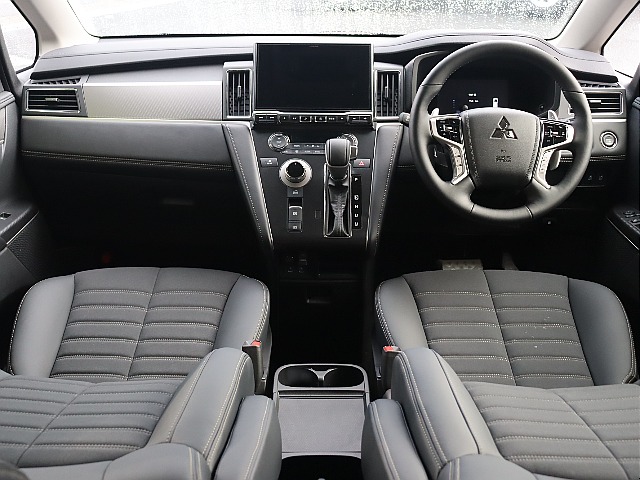 どこへでも行きたくなるようなインパネ廻り！