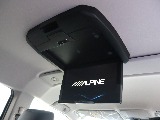 アルパイン10インチフリップダウンモニターも装着！後席でも大画面で映像をお楽しみいただけます☆