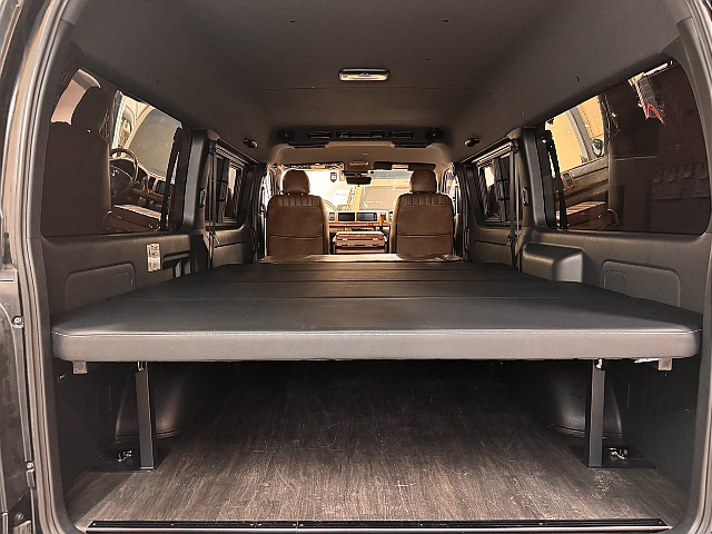 皆様で車中泊が可能な1台です♪