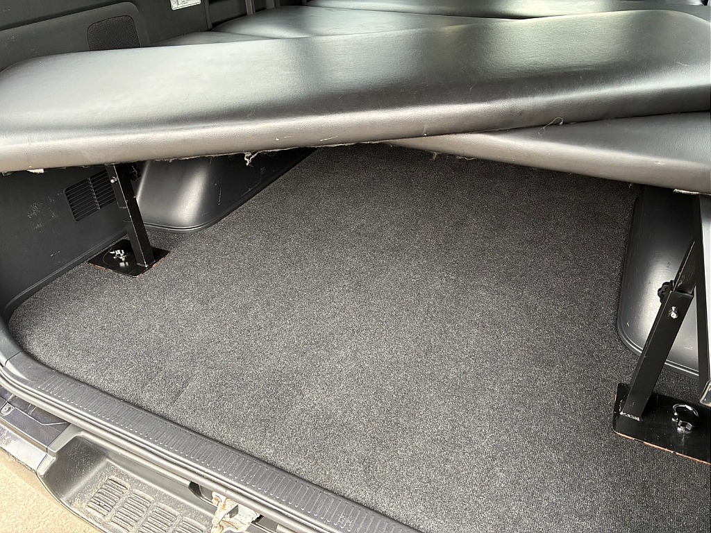 ベット下に収納もあります！