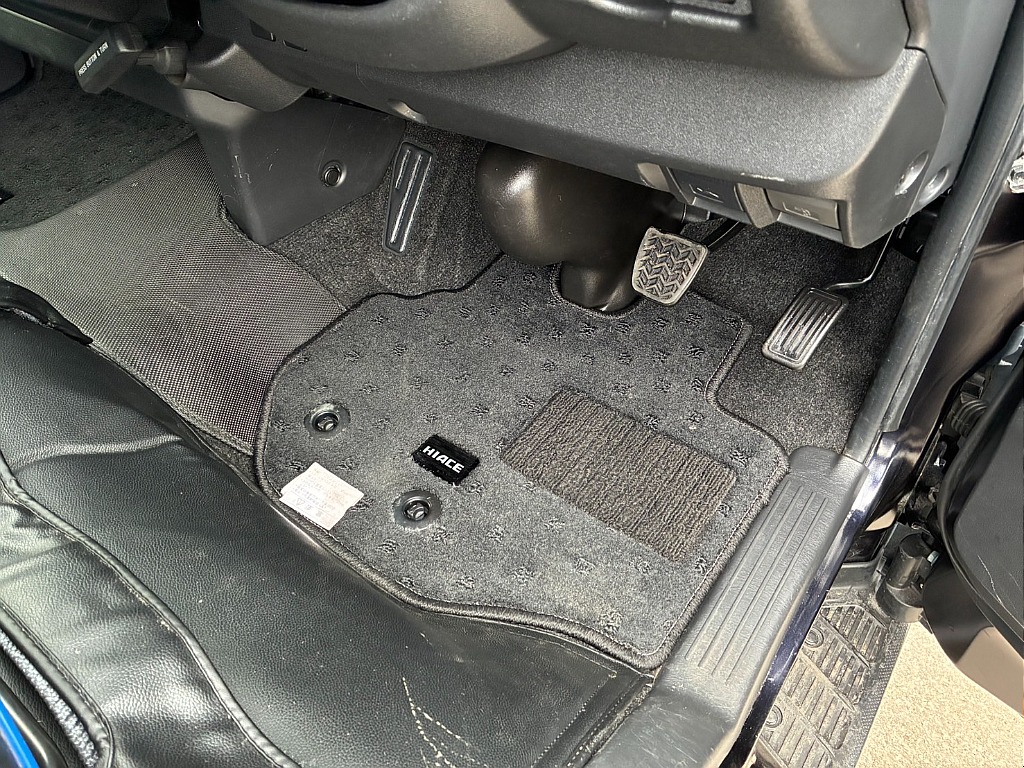 フロアマット付きです！