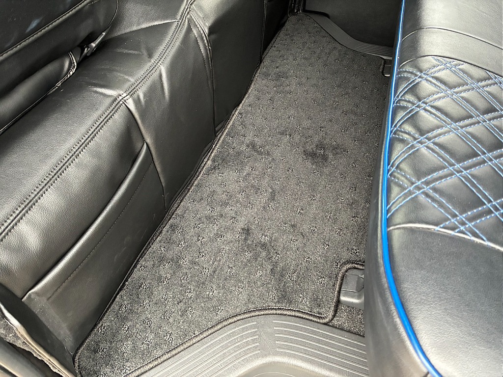 フロアマット付きです！