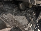 フロアマットも付いております！