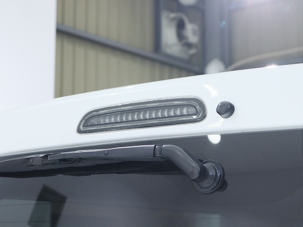 ハイマウントもカスタム！