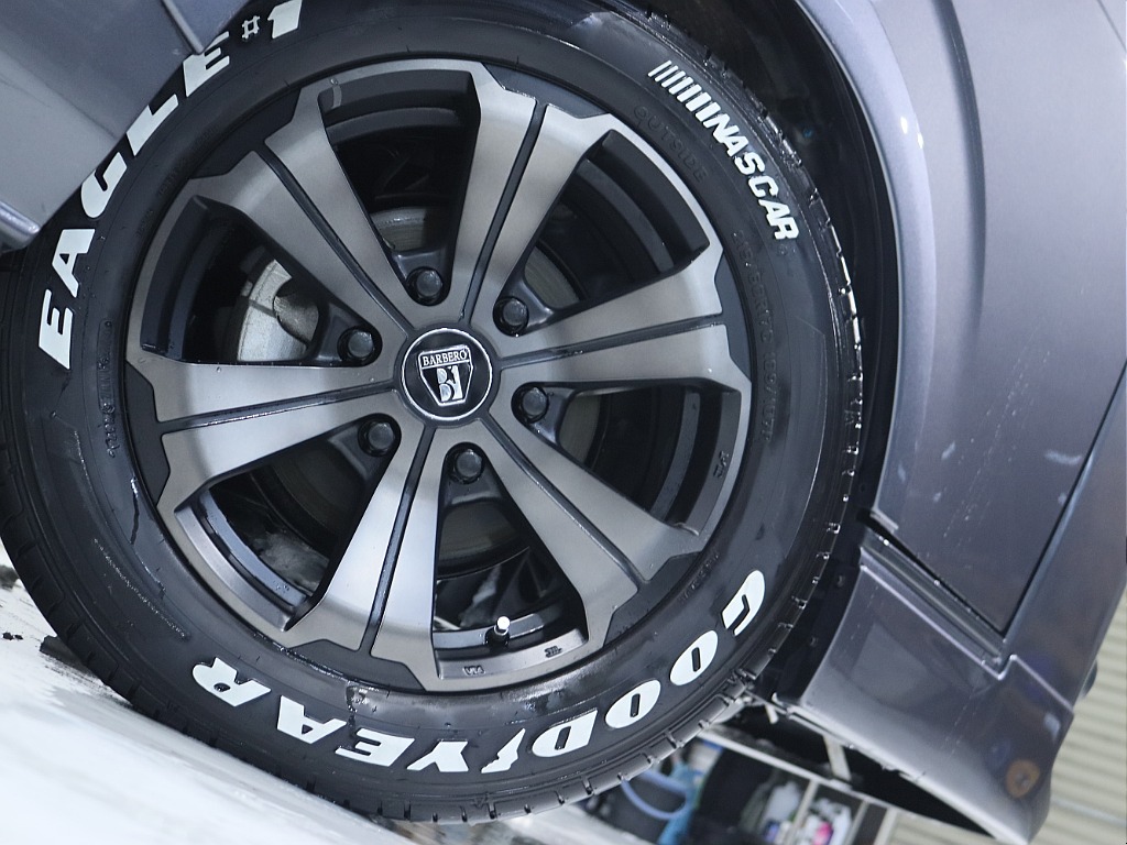 オリジナルバルベロアーバンアルミ１７in！