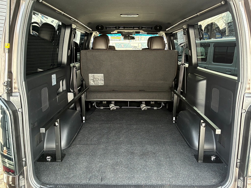 ラゲッジスペースは非常に広々としております！