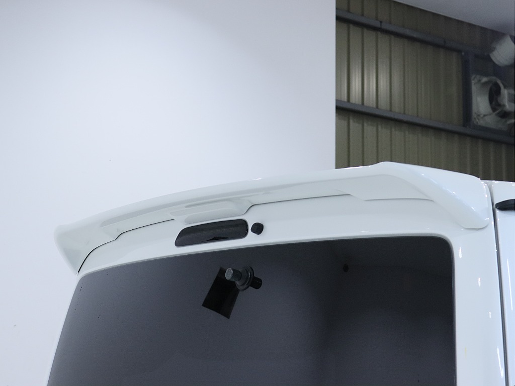 純正リアスポイラー！