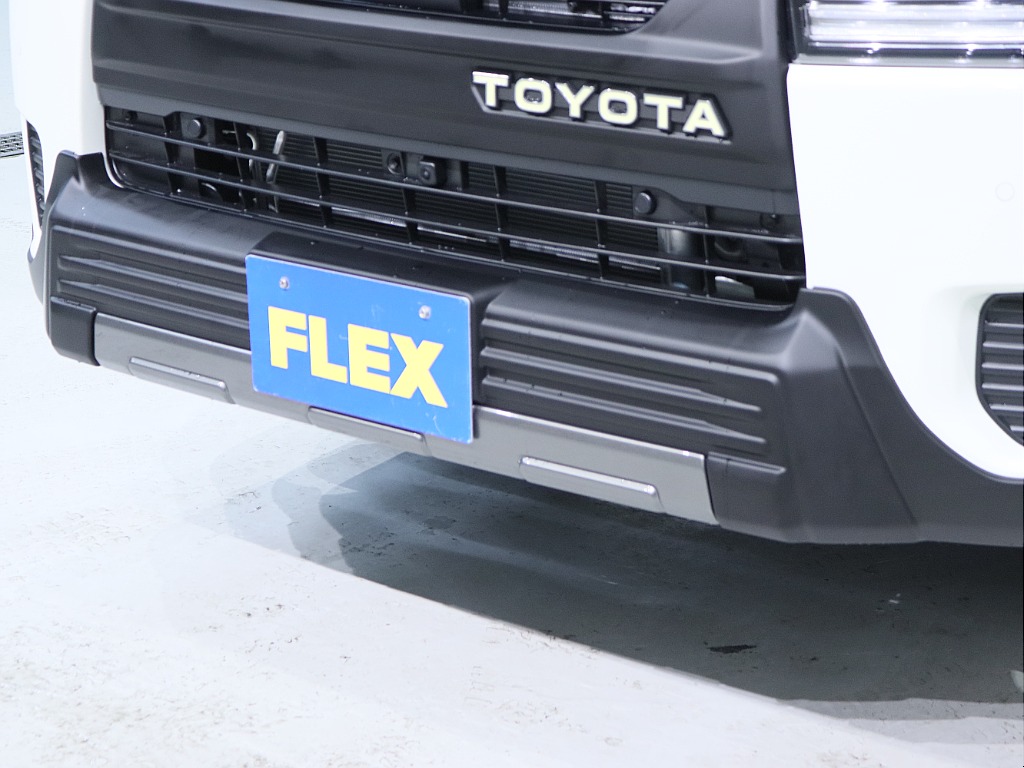 T-Forceスポイラーも装備されております♪