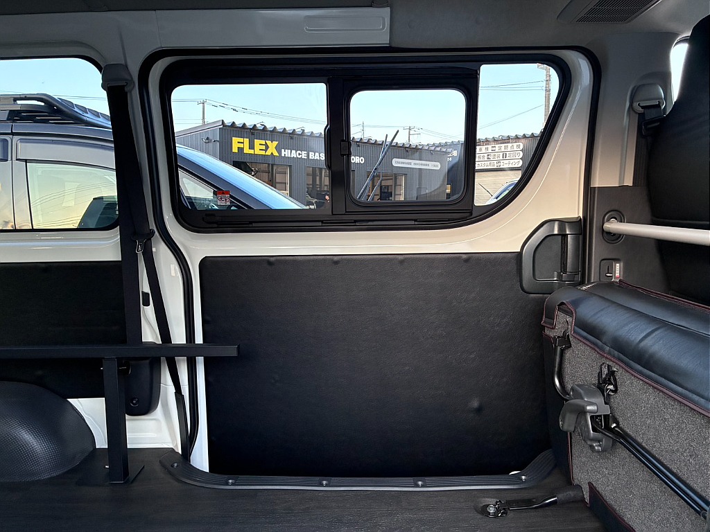 トリムレザー施工済み