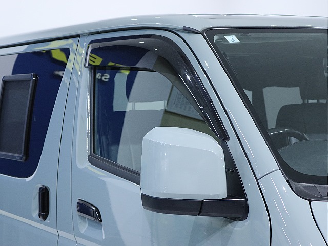 ドアバイザーも装備されております！