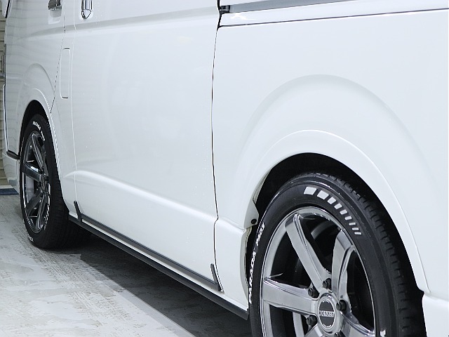 オーバーフェンダーも装備されております！