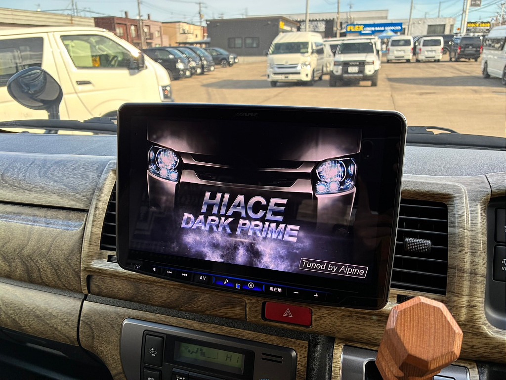 ALPINE製BIG-Xも装備済みです！