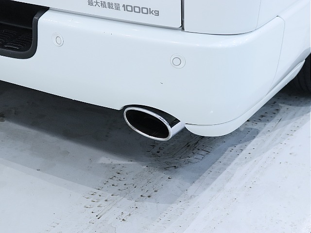 マフラーカッターも装備されております！