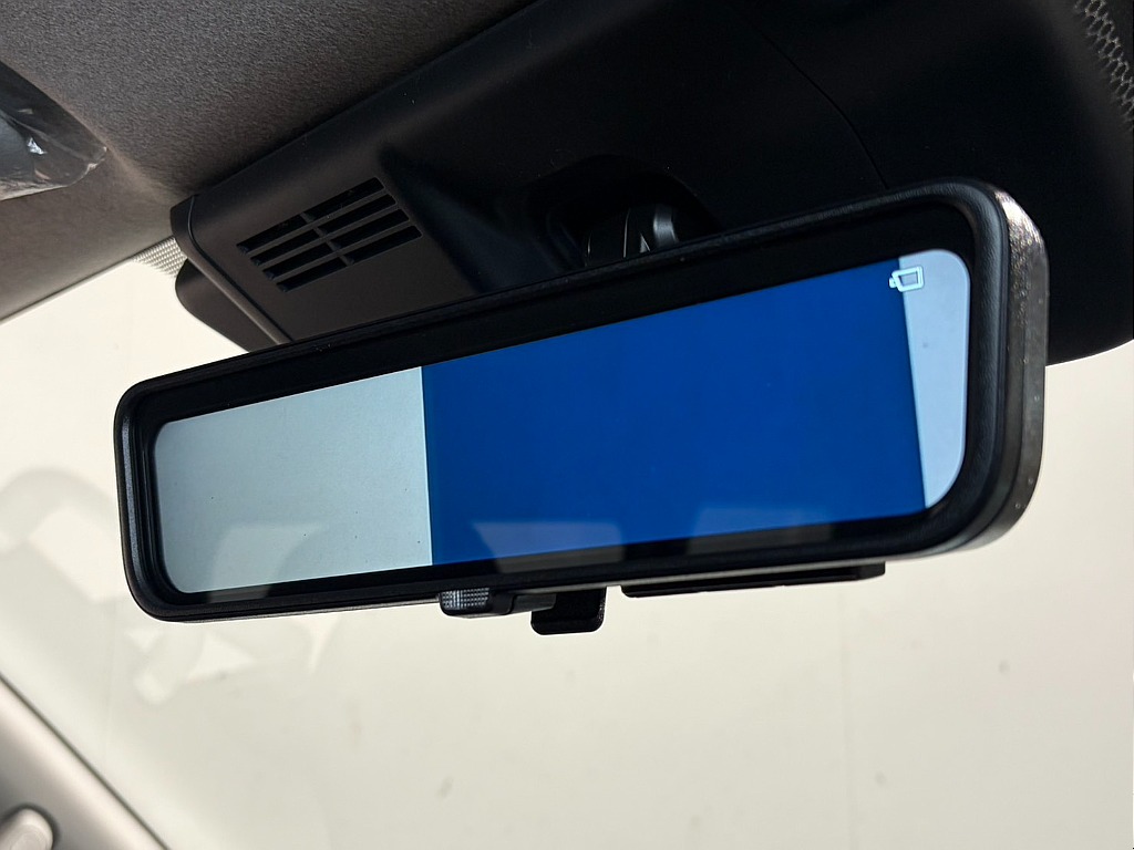 デジタルインナーミラー付き！