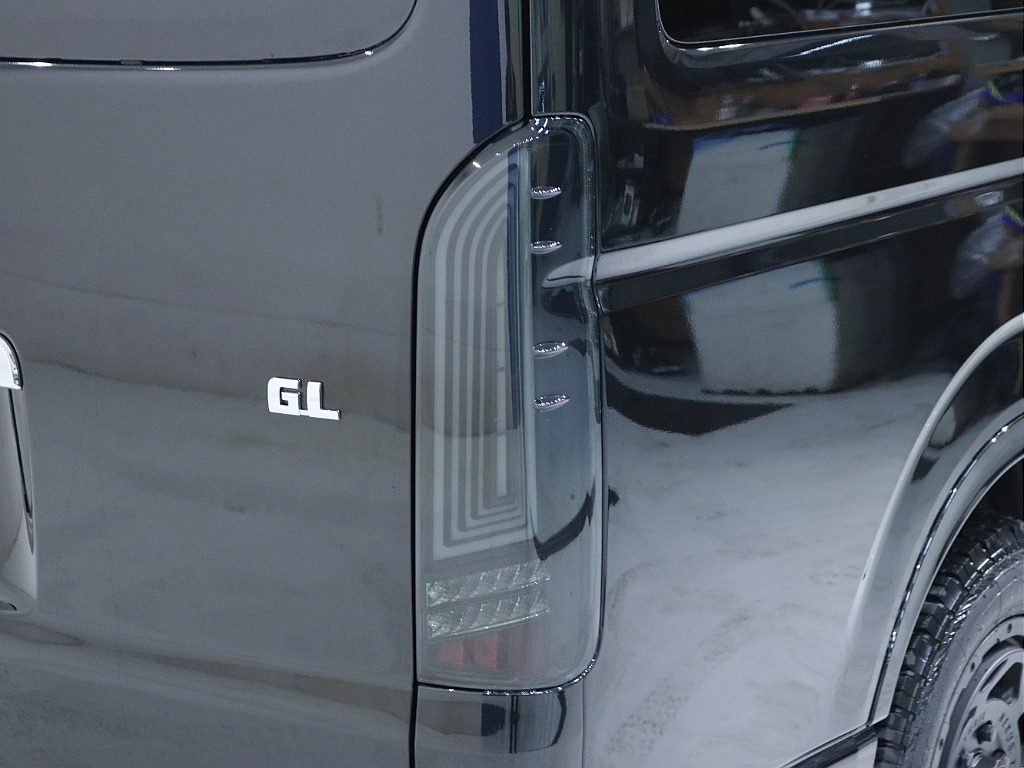 FLEXオリジナルNEOTRACEテールランプ付き！