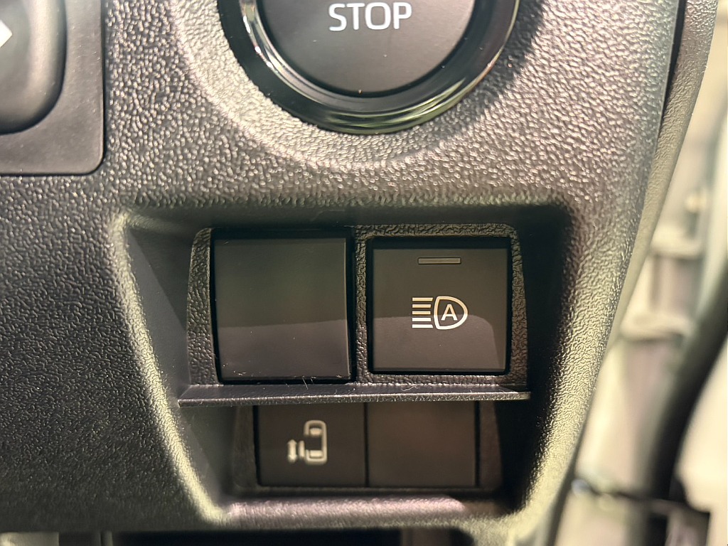 パワースライドドア付き！