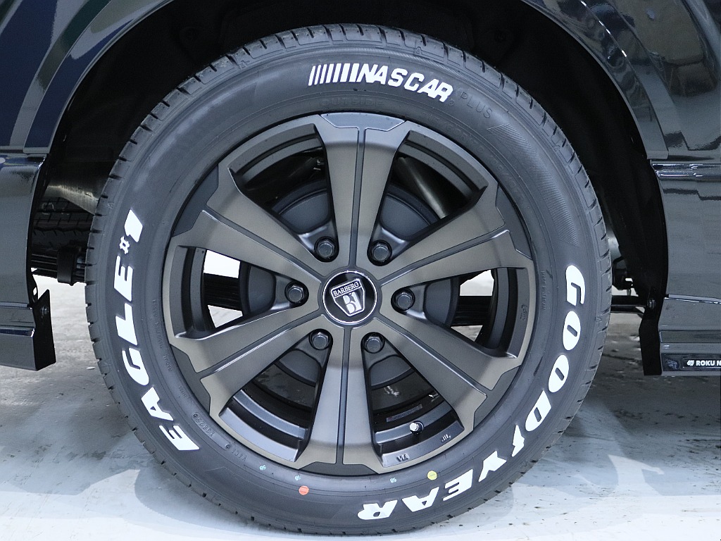 バルベロアーバン１７inアルミホイール！