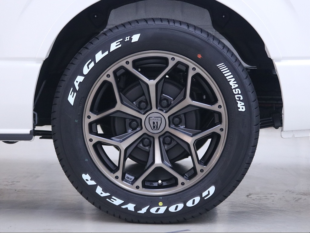 バルベロSTYLING-HEX17インチ＆ナスカータイヤ！