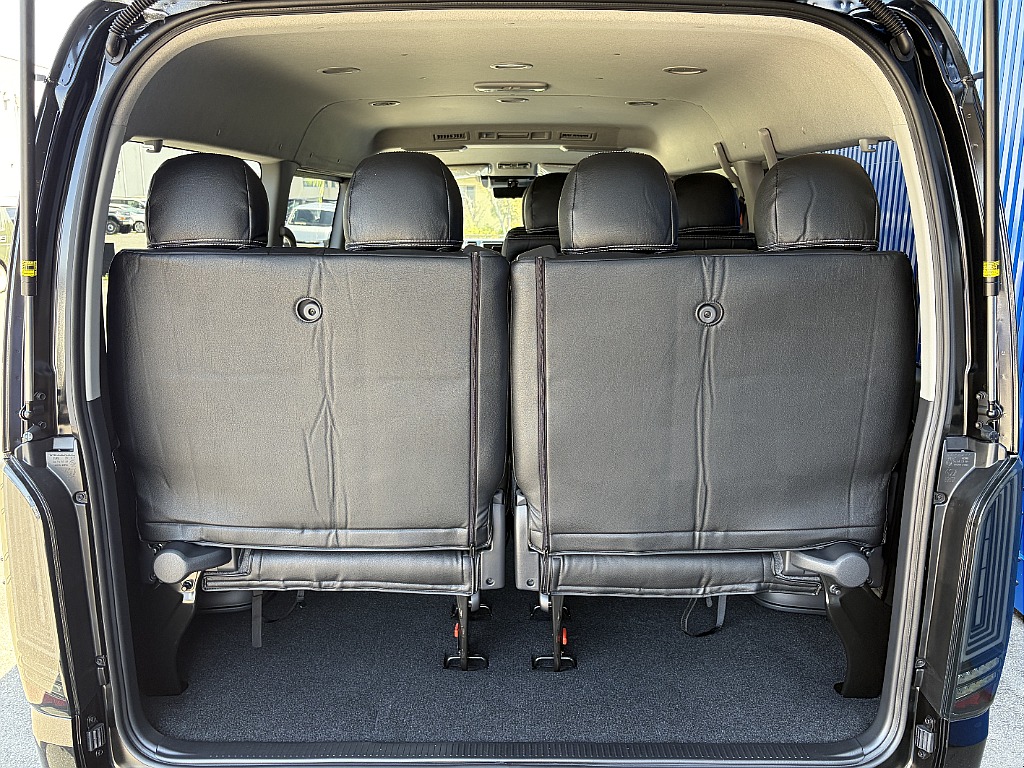 4列目下にも収納がございます☆