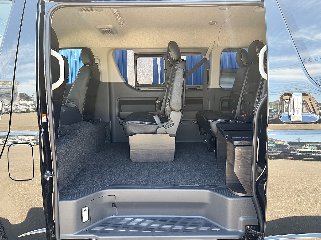 スライドも大きく乗り降りしやすい☆