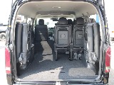 ラゲージルームは広々しています！ご家族でキャンプ、友人とスノーボードやゴルフ、一人旅で車中泊、と考えるだけでワクワクしますね♪良い思い出をたくさん作りましょう！