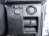 プッシュスタートなど運転する際役立つ装備も充実しております♪