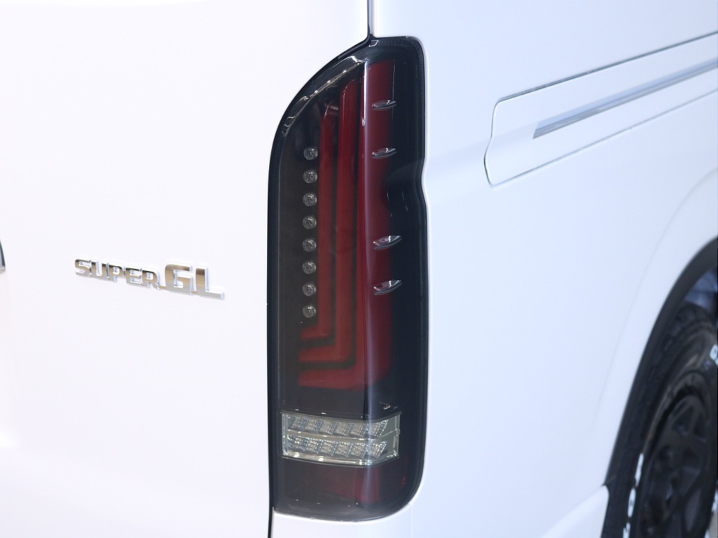 FLEX　ULTIMATE TYPE2 LED RED　テールランプ！