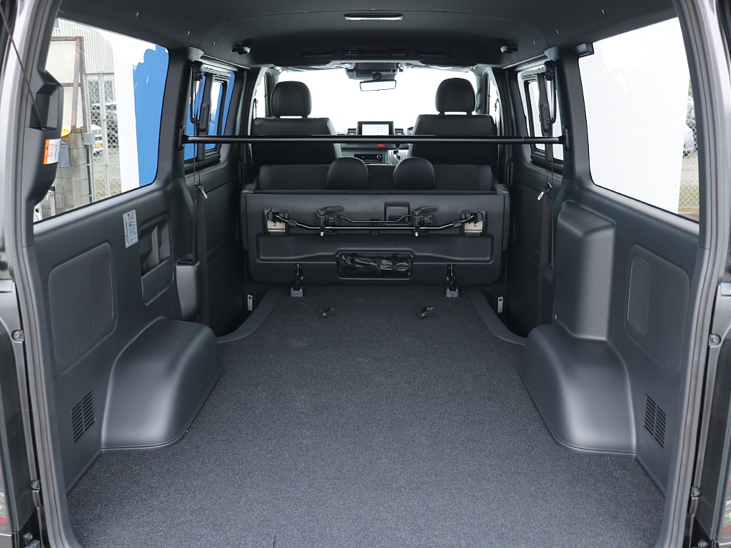 ※ベットキット準備中です※　取り外すと広々としたラゲッチスペースに早変わり