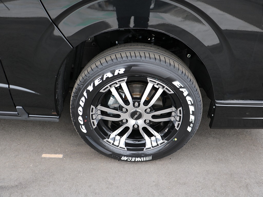 トヨタ ハイエースバン(34枚目)